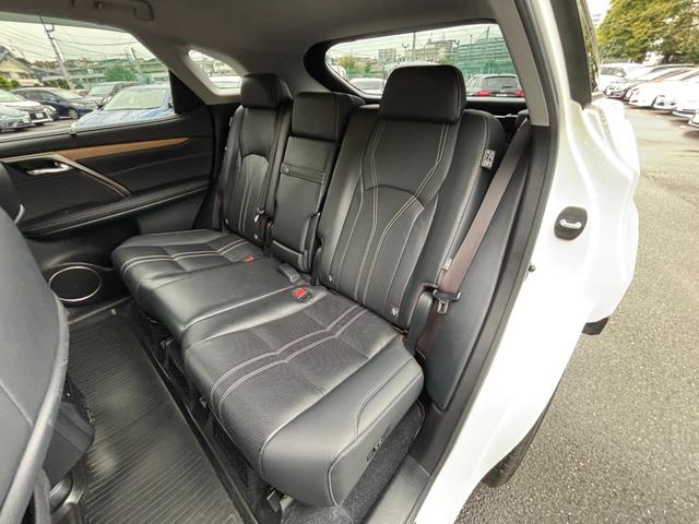 RX RX450h バージョンL ムーンルーフ セーフティシステムプラス パーキングサポートブレーキ ブラインドスポットモニター 革シート 前席パワーシート シートヒーター前後 三眼LEDヘッドライト LEDシーケンシャルターンランプ(17枚目)