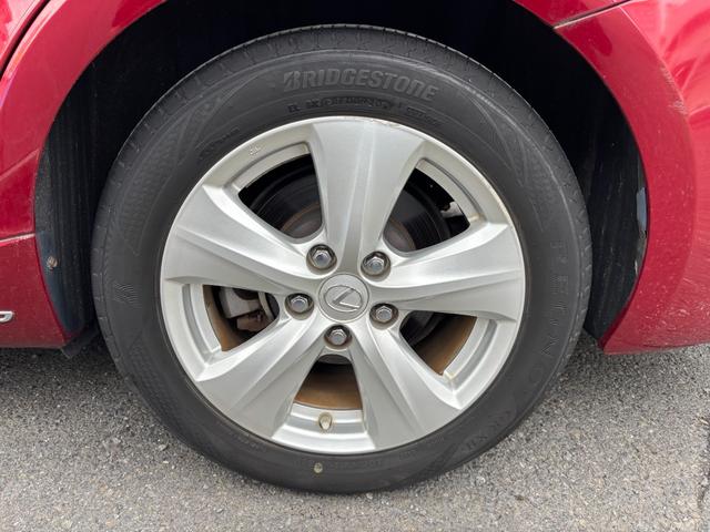 IS IS300h ワンオーナー 禁煙車 純正ナビ フルセグTV バックカメラ クリアランスソナー ETC2.0 プリクラッシュ レーダークルーズコントロール ブラインドスポットモニター 前席パワーシート&シートヒーター(11枚目)