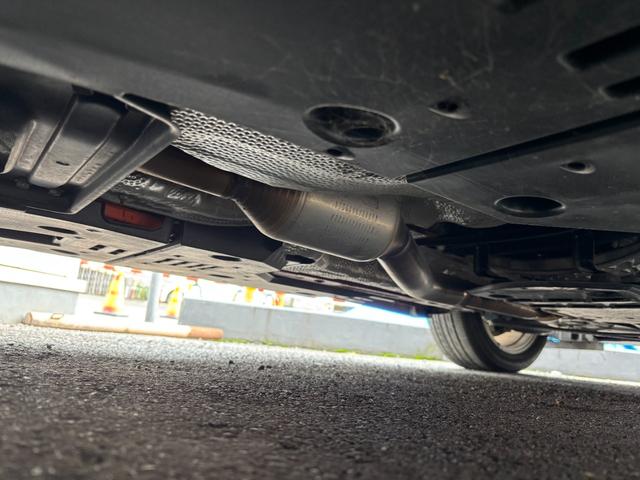 IS IS300h ワンオーナー 禁煙車 純正ナビ フルセグTV バックカメラ クリアランスソナー ETC2.0 プリクラッシュ レーダークルーズコントロール ブラインドスポットモニター 前席パワーシート&シートヒーター(65枚目)