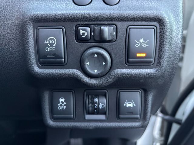 ノート Ｘ　ＤＩＧ－Ｓ　禁煙車　純正ナビ　ＴＶ　バックカメラ　エマージェンシーブレーキ　踏み間違い衝突防止アシスト　車線逸脱警報　ＥＴＣ　オートライト　プッシュスタート　インテリジェントキー２個　純正ドライブレコーダー（41枚目）