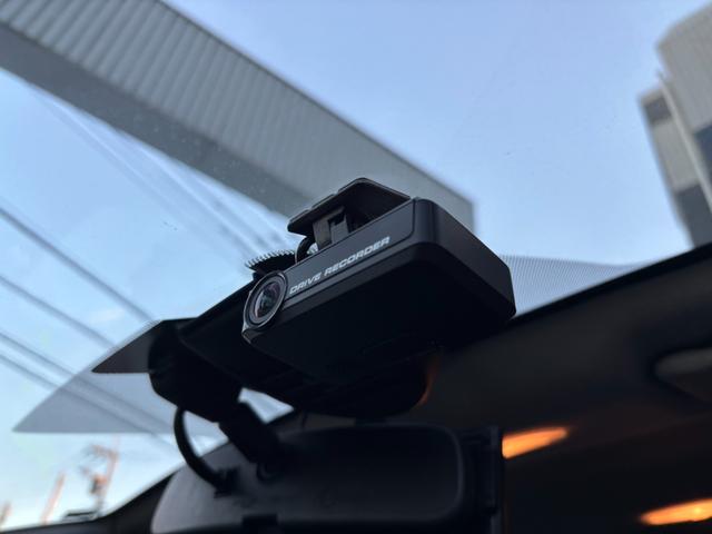 ノート Ｘ　ＤＩＧ－Ｓ　禁煙車　純正ナビ　ＴＶ　バックカメラ　エマージェンシーブレーキ　踏み間違い衝突防止アシスト　車線逸脱警報　ＥＴＣ　オートライト　プッシュスタート　インテリジェントキー２個　純正ドライブレコーダー（45枚目）