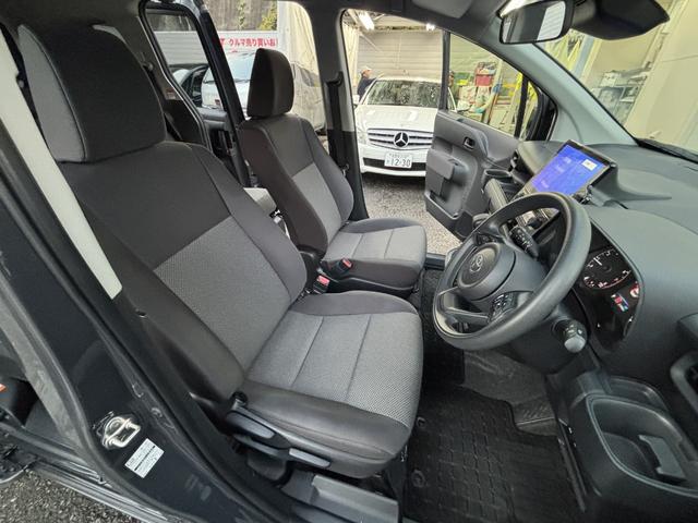 シエンタ Ｇ　禁煙　純正１０．５インチナビ　全方位カメラ　両側電動　ＬＥＤヘッドライト　セーフティセンス　パーキングサポートブレーキ　ブラインドスポット　スマートキー２個　レーダークルコン　点検記録簿２枚Ｒ７年有（16枚目）