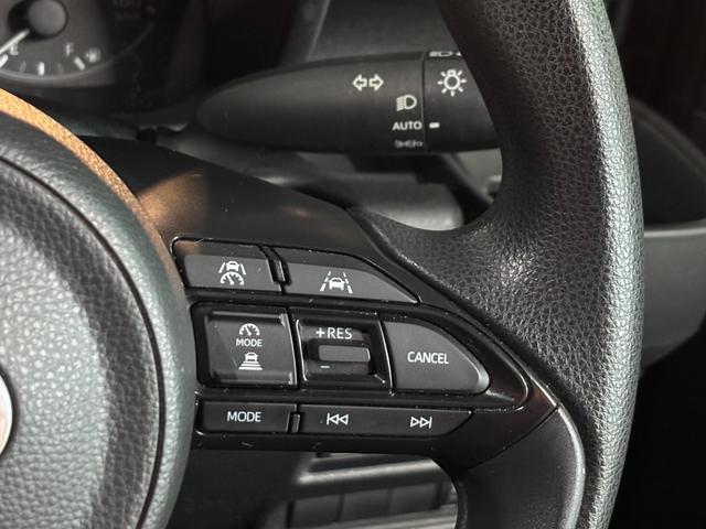 シエンタ Ｇ　禁煙　純正１０．５インチナビ　全方位カメラ　両側電動　ＬＥＤヘッドライト　セーフティセンス　パーキングサポートブレーキ　ブラインドスポット　スマートキー２個　レーダークルコン　点検記録簿２枚Ｒ７年有（39枚目）