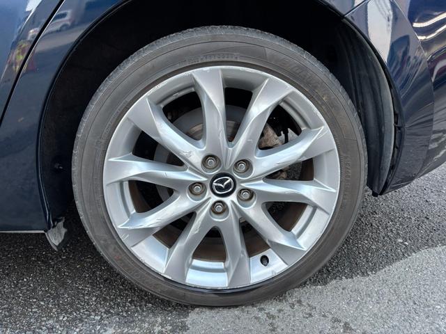 アクセラスポーツ ２０Ｓ　禁煙車　マツダコネクトナビ　フルセグＴＶ　バックカメラ　スマートシティブレーキサポート　ＥＴＣ　パドルシフト　プッシュスタート　スマートキー２個　オートライト　ＨＩＤ　ＣＤ　ＤＶＤ　Ｂｌｕｅｔｏｏｔｈ（13枚目）