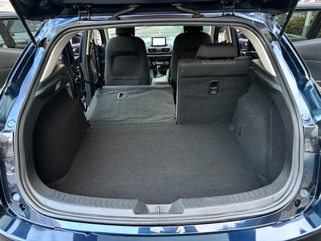 アクセラスポーツ ２０Ｓ　禁煙車　マツダコネクトナビ　フルセグＴＶ　バックカメラ　スマートシティブレーキサポート　ＥＴＣ　パドルシフト　プッシュスタート　スマートキー２個　オートライト　ＨＩＤ　ＣＤ　ＤＶＤ　Ｂｌｕｅｔｏｏｔｈ（26枚目）