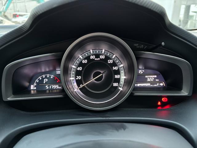 アクセラスポーツ ２０Ｓ　禁煙車　マツダコネクトナビ　フルセグＴＶ　バックカメラ　スマートシティブレーキサポート　ＥＴＣ　パドルシフト　プッシュスタート　スマートキー２個　オートライト　ＨＩＤ　ＣＤ　ＤＶＤ　Ｂｌｕｅｔｏｏｔｈ（32枚目）