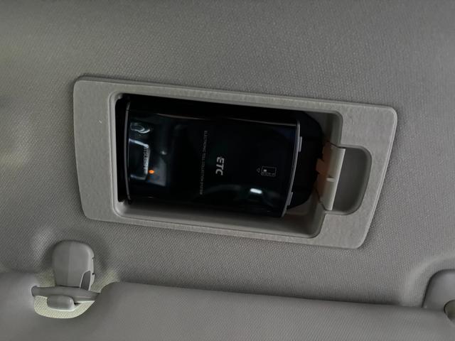 アクセラスポーツ ２０Ｓ　禁煙車　マツダコネクトナビ　フルセグＴＶ　バックカメラ　スマートシティブレーキサポート　ＥＴＣ　パドルシフト　プッシュスタート　スマートキー２個　オートライト　ＨＩＤ　ＣＤ　ＤＶＤ　Ｂｌｕｅｔｏｏｔｈ（47枚目）