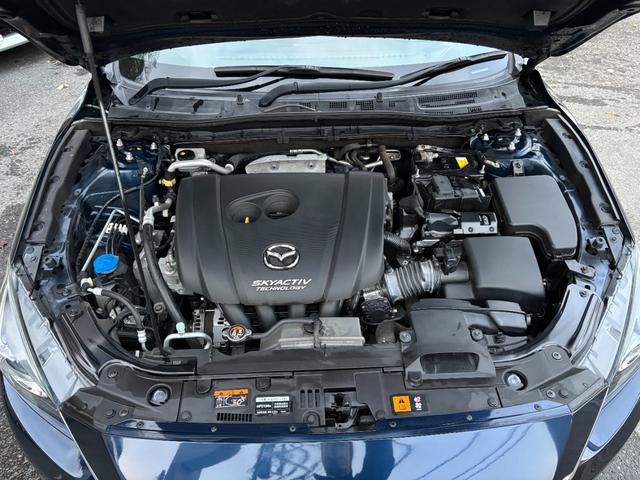 アクセラスポーツ ２０Ｓ　禁煙車　マツダコネクトナビ　フルセグＴＶ　バックカメラ　スマートシティブレーキサポート　ＥＴＣ　パドルシフト　プッシュスタート　スマートキー２個　オートライト　ＨＩＤ　ＣＤ　ＤＶＤ　Ｂｌｕｅｔｏｏｔｈ（54枚目）