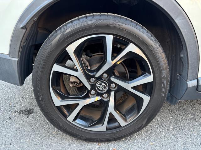 C-HR G ワンオーナー 禁煙車 純正ナビ フルセグTV バックカメラ ETC クリアランスソナー セーフティセンスP 前席シートヒーター プッシュスタート スマートキー オートライト LEDライト LEDフォグ(11枚目)