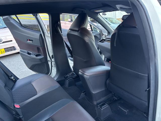 C-HR G ワンオーナー 禁煙車 純正ナビ フルセグTV バックカメラ ETC クリアランスソナー セーフティセンスP 前席シートヒーター プッシュスタート スマートキー オートライト LEDライト LEDフォグ(17枚目)