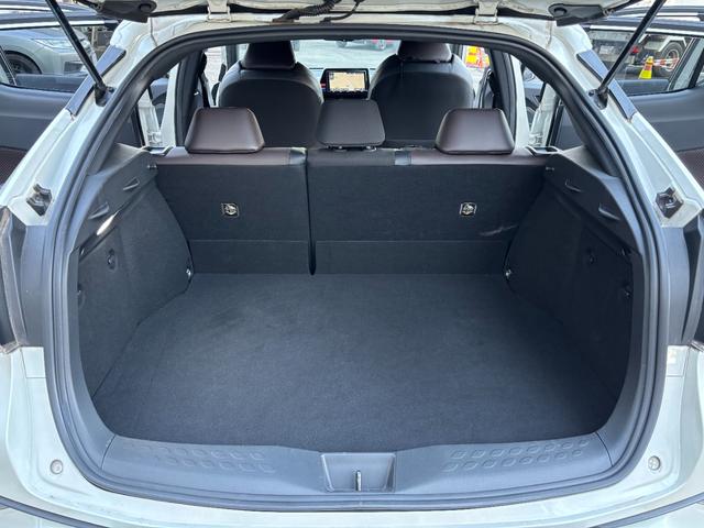 C-HR G ワンオーナー 禁煙車 純正ナビ フルセグTV バックカメラ ETC クリアランスソナー セーフティセンスP 前席シートヒーター プッシュスタート スマートキー オートライト LEDライト LEDフォグ(21枚目)