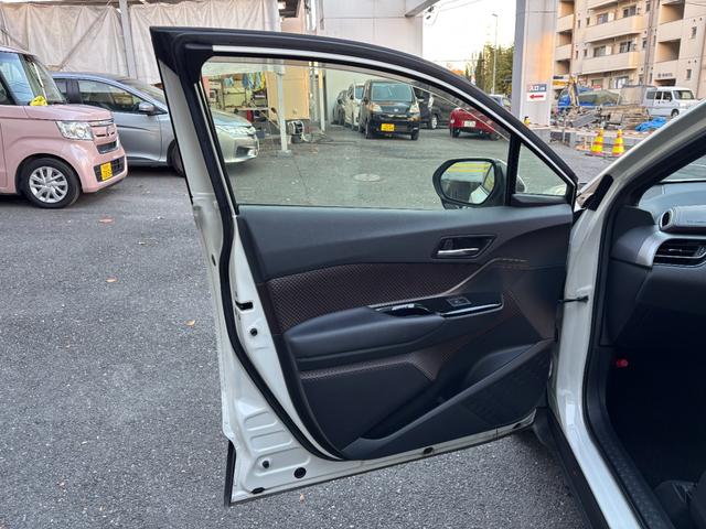 C-HR G ワンオーナー 禁煙車 純正ナビ フルセグTV バックカメラ ETC クリアランスソナー セーフティセンスP 前席シートヒーター プッシュスタート スマートキー オートライト LEDライト LEDフォグ(51枚目)