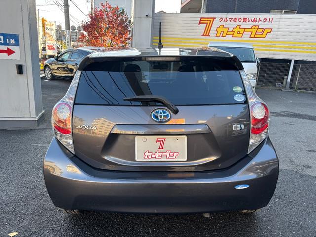 アクア Ｓ　ワンオーナー　禁煙車　純正ＳＤナビ　ワンセグＴＶ　ＤＶＤ／ＣＤ　ＳＤ　Ｂｌｕｅｔｏｏｔｈ　ＥＴＣ　プッシュスタート　スマートキー２個　記録簿Ｒ６年度有（7枚目）