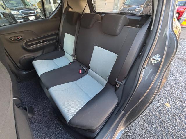 アクア Ｓ　ワンオーナー　禁煙車　純正ＳＤナビ　ワンセグＴＶ　ＤＶＤ／ＣＤ　ＳＤ　Ｂｌｕｅｔｏｏｔｈ　ＥＴＣ　プッシュスタート　スマートキー２個　記録簿Ｒ６年度有（17枚目）