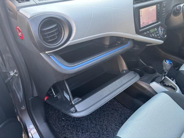 アクア Ｓ　ワンオーナー　禁煙車　純正ＳＤナビ　ワンセグＴＶ　ＤＶＤ／ＣＤ　ＳＤ　Ｂｌｕｅｔｏｏｔｈ　ＥＴＣ　プッシュスタート　スマートキー２個　記録簿Ｒ６年度有（36枚目）