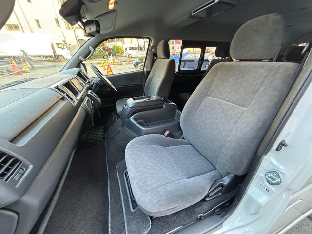 ハイエースワゴン ＧＬ　１オーナー　パワースライドドア　ステアスイッチ　　ＬＥＤヘッドライトスマートキー　イージークローザードア　　セーフティセンスＰ　メモリーナビＴＶ　Ｂカメラ　後席モニタ　ディーラー記録簿４枚６年（18枚目）