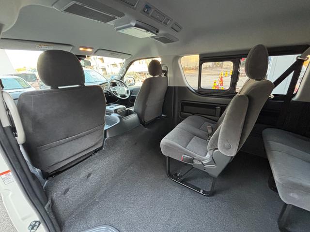 ハイエースワゴン ＧＬ　１オーナー　パワースライドドア　ステアスイッチ　　ＬＥＤヘッドライトスマートキー　イージークローザードア　　セーフティセンスＰ　メモリーナビＴＶ　Ｂカメラ　後席モニタ　ディーラー記録簿４枚６年（20枚目）