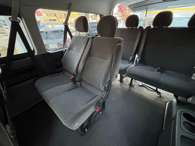 ハイエースワゴン ＧＬ　１オーナー　パワースライドドア　ステアスイッチ　　ＬＥＤヘッドライトスマートキー　イージークローザードア　　セーフティセンスＰ　メモリーナビＴＶ　Ｂカメラ　後席モニタ　ディーラー記録簿４枚６年（22枚目）