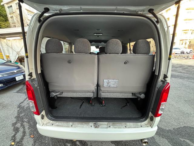 ハイエースワゴン ＧＬ　１オーナー　パワースライドドア　ステアスイッチ　　ＬＥＤヘッドライトスマートキー　イージークローザードア　　セーフティセンスＰ　メモリーナビＴＶ　Ｂカメラ　後席モニタ　ディーラー記録簿４枚６年（24枚目）