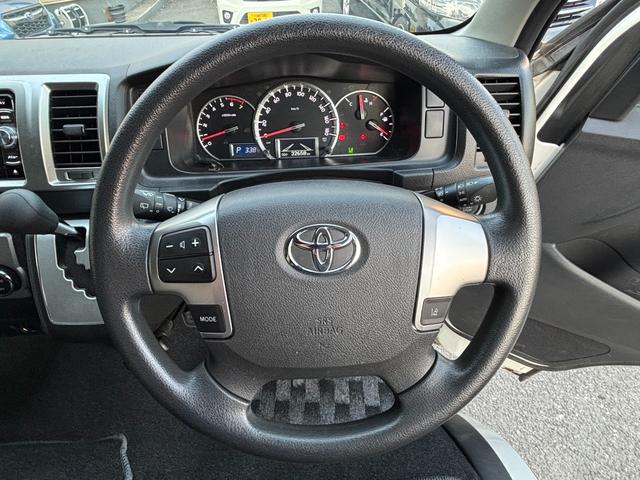 ハイエースワゴン ＧＬ　１オーナー　パワースライドドア　ステアスイッチ　　ＬＥＤヘッドライトスマートキー　イージークローザードア　　セーフティセンスＰ　メモリーナビＴＶ　Ｂカメラ　後席モニタ　ディーラー記録簿４枚６年（34枚目）