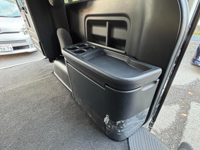 ハイエースワゴン ＧＬ　１オーナー　パワースライドドア　ステアスイッチ　　ＬＥＤヘッドライトスマートキー　イージークローザードア　　セーフティセンスＰ　メモリーナビＴＶ　Ｂカメラ　後席モニタ　ディーラー記録簿４枚６年（44枚目）