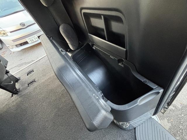 ハイエースワゴン ＧＬ　１オーナー　パワースライドドア　ステアスイッチ　　ＬＥＤヘッドライトスマートキー　イージークローザードア　　セーフティセンスＰ　メモリーナビＴＶ　Ｂカメラ　後席モニタ　ディーラー記録簿４枚６年（45枚目）