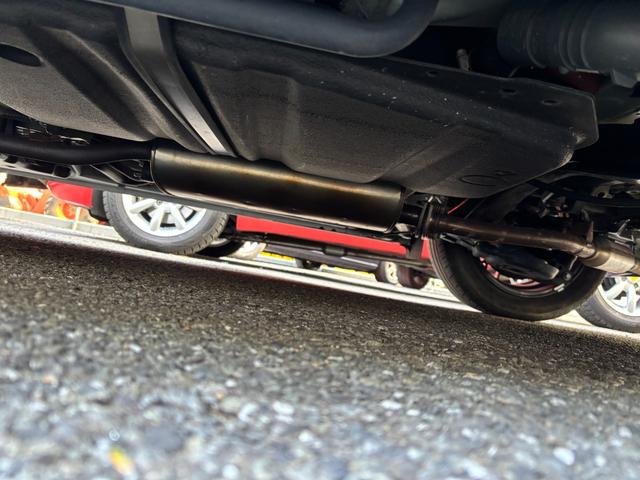 ヴォクシー ハイブリッドＺＳ　煌ＩＩＩ　ワンオーナー　禁煙車　社外ナビ　フルセグＴＶ　バックカメラ　両側パワースライドドア　ＥＴＣ２．０　セーフティセンス　クルーズコントロール　クリアランスソナー　前席シートヒーター　オートライト　ＬＥＤ（69枚目）