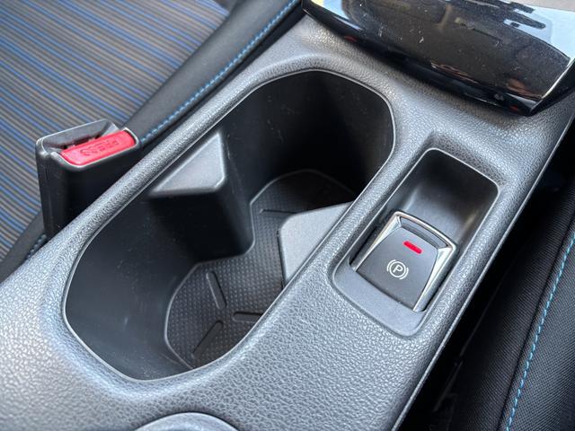 リーフ Ｇ　純正ＳＤナビ　アラウンドビューモニター　フルセグＴＶ　ＥＴＣ　シートヒーター　ハンドルヒーター　エマージェンシーブレーキ　踏み間違い衝突防止　クルコン　プロパイロット　プロパイロットパーキング（35枚目）