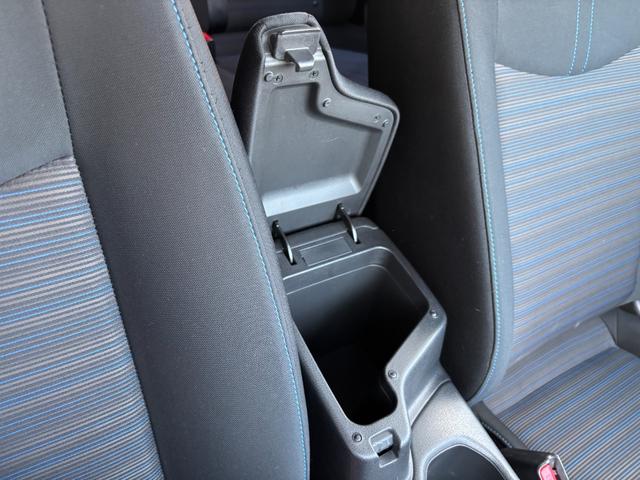 リーフ Ｇ　純正ＳＤナビ　アラウンドビューモニター　フルセグＴＶ　ＥＴＣ　シートヒーター　ハンドルヒーター　エマージェンシーブレーキ　踏み間違い衝突防止　クルコン　プロパイロット　プロパイロットパーキング（37枚目）