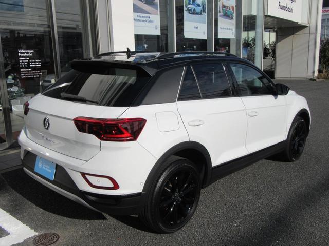 T-ロック TSI ブラックスタイル ユーザー買取 ワンオーナー 前後純正ドラレコ TVチューナー ETC2.0 デジタルメーター 正規ディーラー認定中古車 バックカメラ ACC トラベルアシスト パワーテールゲート LEDヘッドライト(5枚目)