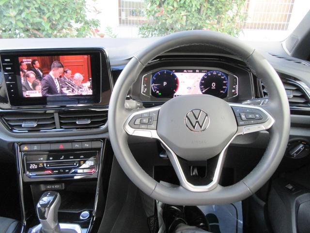 T-ロック TSI ブラックスタイル ユーザー買取 ワンオーナー 前後純正ドラレコ TVチューナー ETC2.0 デジタルメーター 正規ディーラー認定中古車 バックカメラ ACC トラベルアシスト パワーテールゲート LEDヘッドライト(18枚目)