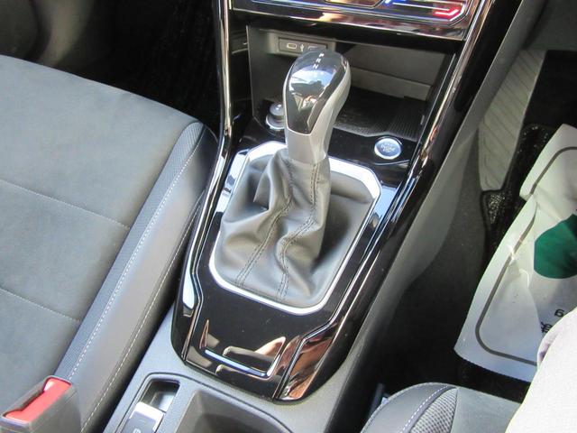 T-ロック TSI ブラックスタイル ユーザー買取 ワンオーナー 前後純正ドラレコ TVチューナー ETC2.0 デジタルメーター 正規ディーラー認定中古車 バックカメラ ACC トラベルアシスト パワーテールゲート LEDヘッドライト(31枚目)