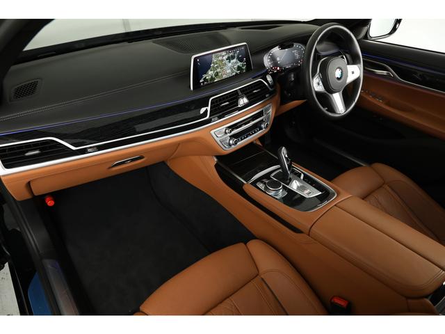 BMW 7シリーズ 740i Mスポーツ 3Dデザインフロントリップ