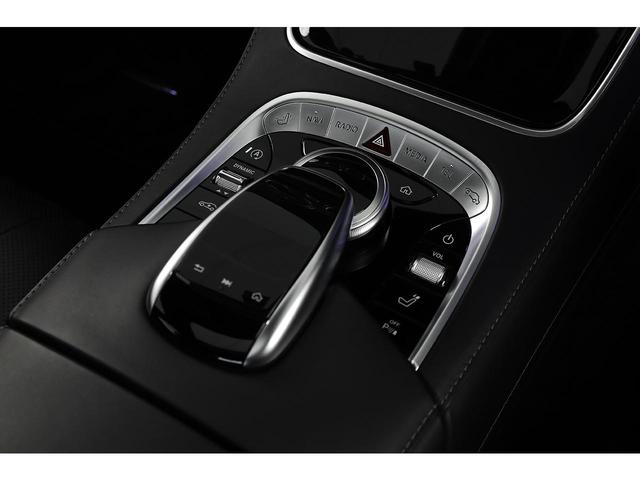 Ｓ５６０ロング　ＡＭＧライン　パノラマＳＲ　黒革　前後席クーラー＆ヒーター　ブルメスター　ＨＵＤ　ナビ　全方位カメラ　ＣＤプレイヤー　エアバランスＰＫＧ　マルチビームＬＥＤ　１９ＡＷ　エアサス　車検Ｒ７．６迄　走行１８０００ｋｍ(18枚目)