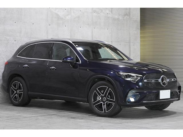 ＧＬＣ２２０ｄ　４マチック　ＡＭＧラインパッケージ　ノーティックブルー　ＡＭＧレザーエクスクルーシブＰＫＧ　パノラマＳＲ　ブルメスター　黒革　前後席ヒーター　ＨＵＤ　ＭＢＵＸ　ＡＲナビ　３６０°カメラ　デジタルライト　１９ＡＷ　新車保証　１オーナー(5枚目)