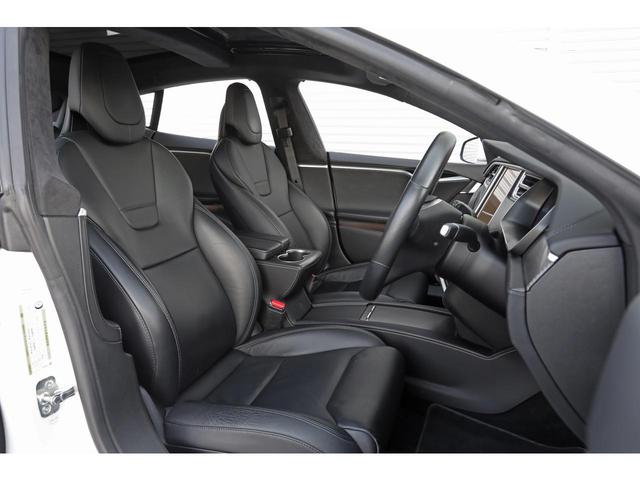 モデルＳ ７５Ｄ　フェイスリフトモデル　パノラミックスライディングルーフ　黒革　全席シートヒーター　カーボントリム＆アルカンターラインテリア　オートパイロット　Ｇｏｏｇｌｅナビ　Ｂカメラ　１９ＡＷ　走行３３６００ｋｍ（11枚目）
