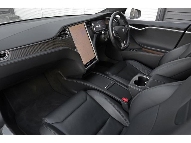 モデルＳ ７５Ｄ　フェイスリフトモデル　パノラミックスライディングルーフ　黒革　全席シートヒーター　カーボントリム＆アルカンターラインテリア　オートパイロット　Ｇｏｏｇｌｅナビ　Ｂカメラ　１９ＡＷ　走行３３６００ｋｍ（28枚目）
