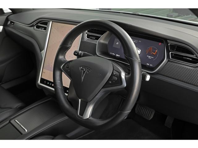 モデルＳ ７５Ｄ　フェイスリフトモデル　パノラミックスライディングルーフ　黒革　全席シートヒーター　カーボントリム＆アルカンターラインテリア　オートパイロット　Ｇｏｏｇｌｅナビ　Ｂカメラ　１９ＡＷ　走行３３６００ｋｍ（30枚目）