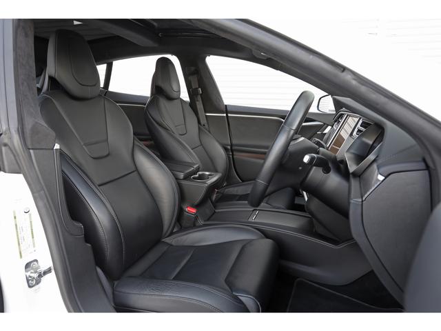 モデルＳ ７５Ｄ　フェイスリフトモデル　パノラミックスライディングルーフ　黒革　全席シートヒーター　カーボントリム＆アルカンターラインテリア　オートパイロット　Ｇｏｏｇｌｅナビ　Ｂカメラ　１９ＡＷ　走行３３６００ｋｍ（31枚目）