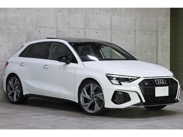 Ｓ３ スポーツバック　１ｓｔエディション　１２５台限定特別仕様車　パノラマサンルーフ　ブラックスタイリングＰＫＧ　マトリクスＬＥＤ　専用スポーツシート／ダイヤモンドステッチ　ダンピングコントロールサス　１９インチＡＷ　走行１５３００ｋｍ（14枚目）