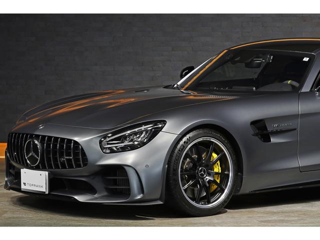 ＧＴ Ｒ　ボディカラー／セレナイトグレーマグノ　フルレザーＰＫＧ　ＯＰ１９／２０インチＡＷ　Ｂｕｒｍｅｓｔｅｒハイエンドサウンド　ＡＭＧバケットシート　イエローシートベルト　エッセンシャル＆レーダーセーフティＰ（13枚目）