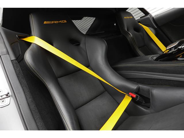 ＧＴ Ｒ　ボディカラー／セレナイトグレーマグノ　フルレザーＰＫＧ　ＯＰ１９／２０インチＡＷ　Ｂｕｒｍｅｓｔｅｒハイエンドサウンド　ＡＭＧバケットシート　イエローシートベルト　エッセンシャル＆レーダーセーフティＰ（46枚目）
