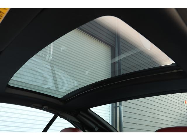 ＳＬ ＳＬ４００　パノラミックバリオルーフ　ベンガルレッドレザー　シートヒーター／ベンチレーション　エアスカーフ　ＡＢＣサスペンション　ＬＥＤインテリジェントライト　１９インチＡＷ　走行１５３００ｋｍ　ワンオーナー（29枚目）
