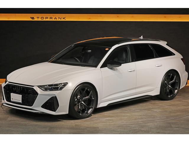 ＲＳ６アバント パフォーマンス ベースグレード　ｅｘｃｌｕｓｉｖｅカラー／グレイシアホワイトマット　カーボン／ブラックスタイリングＰＫＧ　パノラマＳＲ　ＲＳエキゾースト　ＯＰ２２ＡＷ　カーボントリム　黒革　シートクーラー　ＨＵＤ　サラウンドビュー（24枚目）