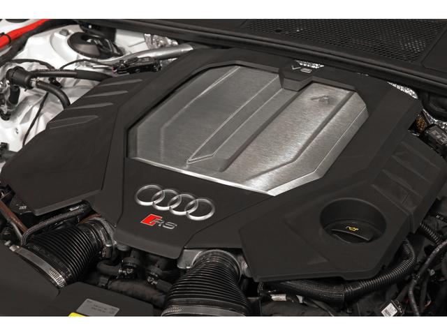 ＲＳ６アバント パフォーマンス ベースグレード　ｅｘｃｌｕｓｉｖｅカラー／グレイシアホワイトマット　カーボン／ブラックスタイリングＰＫＧ　パノラマＳＲ　ＲＳエキゾースト　ＯＰ２２ＡＷ　カーボントリム　黒革　シートクーラー　ＨＵＤ　サラウンドビュー（38枚目）