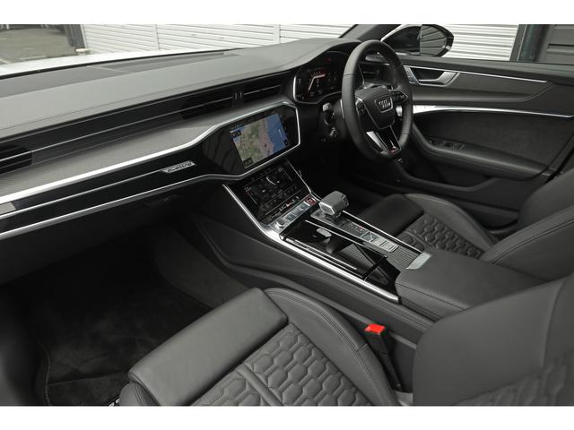 ＲＳ６アバント パフォーマンス ベースグレード　ｅｘｃｌｕｓｉｖｅカラー／グレイシアホワイトマット　カーボン／ブラックスタイリングＰＫＧ　パノラマＳＲ　ＲＳエキゾースト　ＯＰ２２ＡＷ　カーボントリム　黒革　シートクーラー　ＨＵＤ　サラウンドビュー（40枚目）