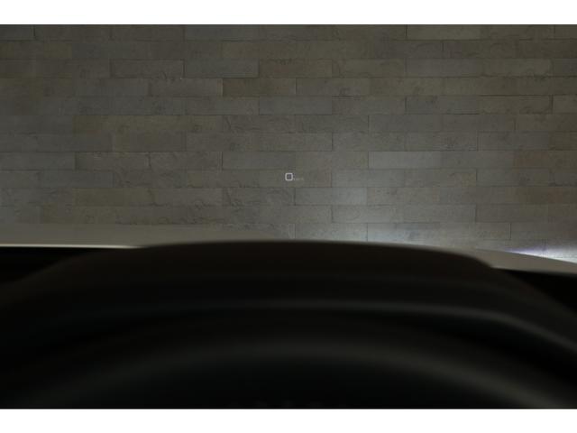 ＲＳ６アバント パフォーマンス ベースグレード　ｅｘｃｌｕｓｉｖｅカラー／グレイシアホワイトマット　カーボン／ブラックスタイリングＰＫＧ　パノラマＳＲ　ＲＳエキゾースト　ＯＰ２２ＡＷ　カーボントリム　黒革　シートクーラー　ＨＵＤ　サラウンドビュー（59枚目）