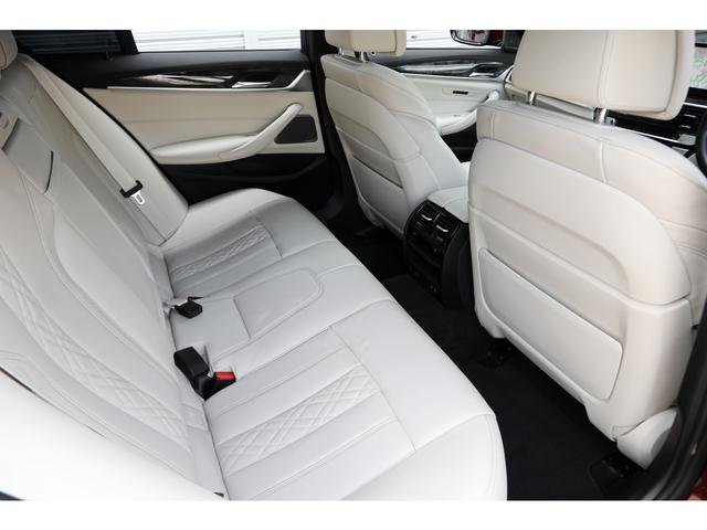 ５シリーズ ５２３ｉ　Ｍスポーツ　Ｉｎｄｉｖｉｄｕａｌカラー／アヴェンチュリンレッド　走行３０００ｋｍ　サンルーフ　ベージュナッパレザー　ハーマンカードン　アダプティブＬＥＤ　ＨＵＤ　ＢＭＷライブコックピット　１９ＡＷ　１オーナー（13枚目）