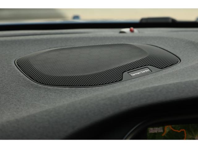 Ｖ４０ Ｄ４　Ｒデザイン　チューンド　バイ　ポールスター　特別仕様車　５０台限定　バースティングブルーＭ　黒革　シートヒーター　ｈａｒｍａｎ／ｋａｒｄｏｎ　パフォーマンスエキゾースト＆サスペンション　ＬＥＤヘッドライト　ナビ　専用１９ＡＷ　走行１４３００ｋｍ（12枚目）