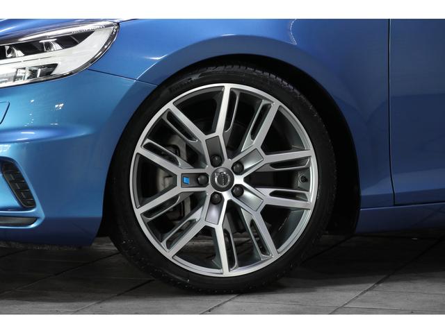 Ｖ４０ Ｄ４　Ｒデザイン　チューンド　バイ　ポールスター　特別仕様車　５０台限定　バースティングブルーＭ　黒革　シートヒーター　ｈａｒｍａｎ／ｋａｒｄｏｎ　パフォーマンスエキゾースト＆サスペンション　ＬＥＤヘッドライト　ナビ　専用１９ＡＷ　走行１４３００ｋｍ（22枚目）
